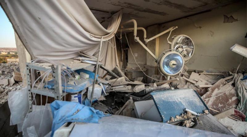 Rus savaş uçakları Halep'te 2 hastaneyi vurdu