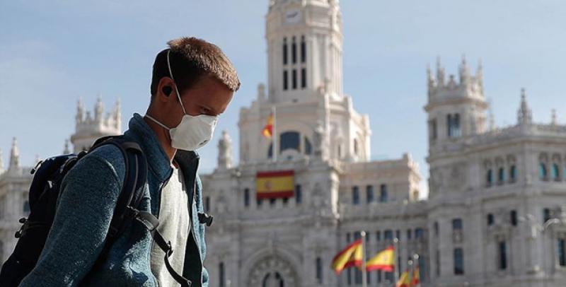 İspanya'da koronavirüsten hayatını kaybedenlerin sayısı rekor artışla 5 bin 690'a çıktı