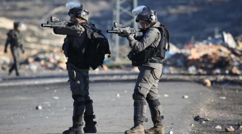 İşgal polisi Doğu Kudüs'te Filistinli bir genci yaraladı