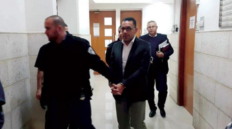 İşgalciler Kudüs Valisi Adnan Gays'ı evinde gözaltına aldı