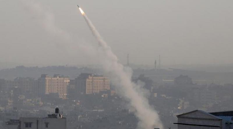 İşgalci İsrail'den, Suriye'ye hava saldırısı