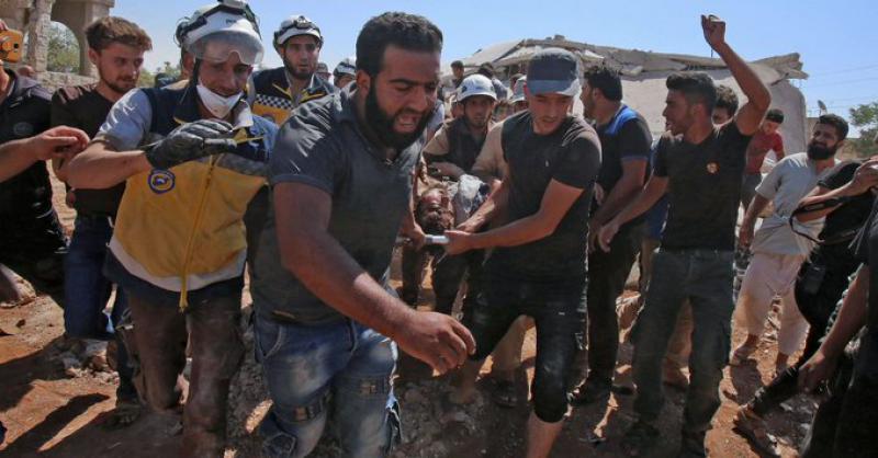 Zalimler cuma gününü de kana buladı! Suriye'de pazar yerine hava saldırısı: 2 ölü