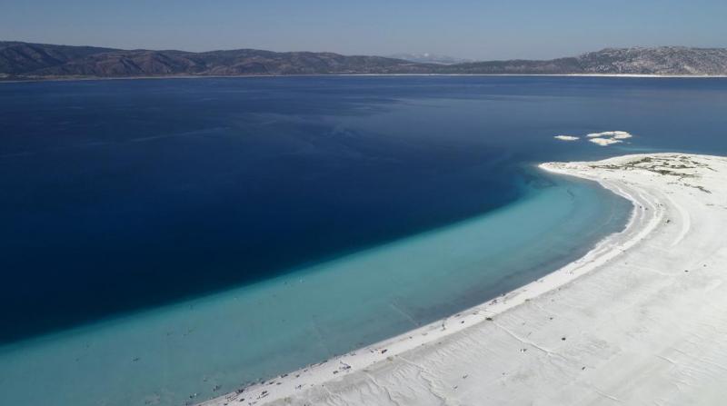 Salda'nın 'Beyaz Adalar' bölgesinde göle ve plaja giriş yasaklandı