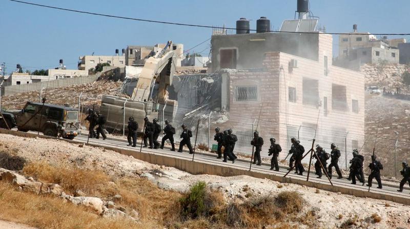 Siyonist işgal rejimi Filistinlilere ait evleri yıkmaya devam ediyor