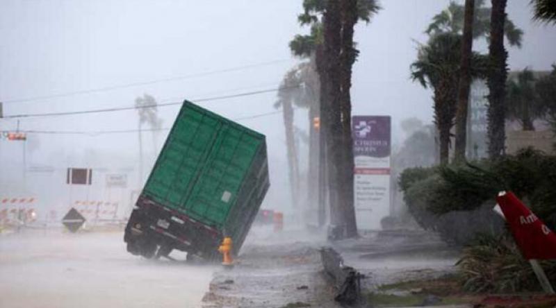ABD'de fırtına ve kasırga nedeniyle 33 kişi hayatını kaybetti