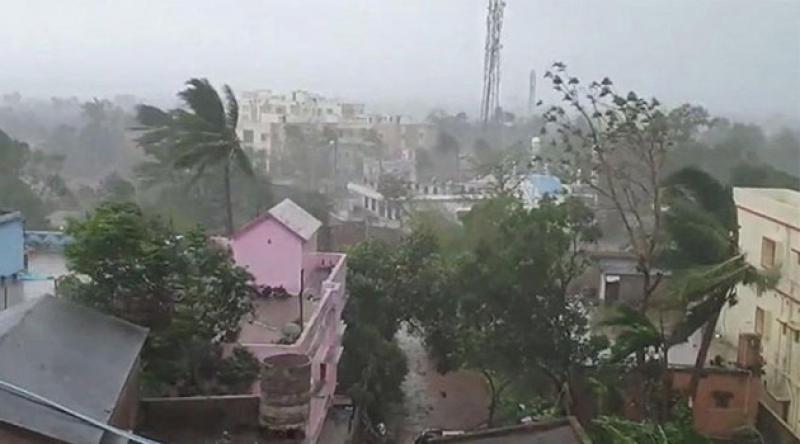 Nisarga Kasırgası: Hindistan’da binlerce kişi tahliye edildi