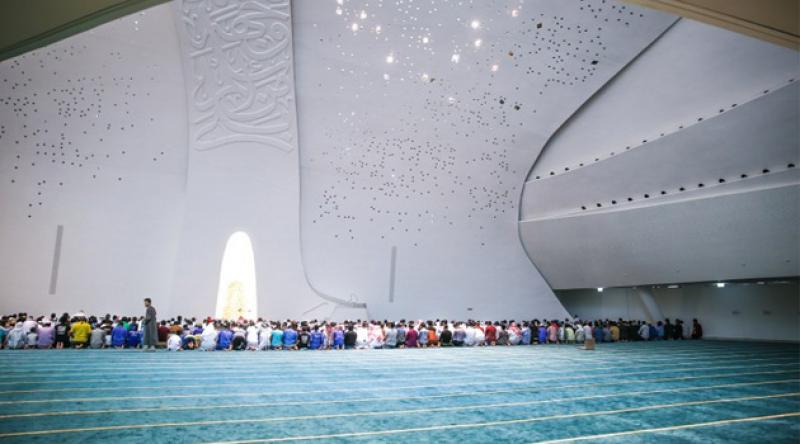 Katar'da koronavirüs nedeniyle camiler kapatılıyor