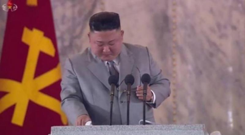 Kim Jong Un ağlayarak halkından özür diledi