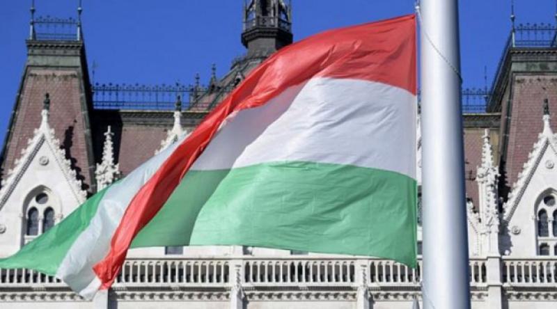 Macaristan’da cinsiyet değiştirmek yasaklandı