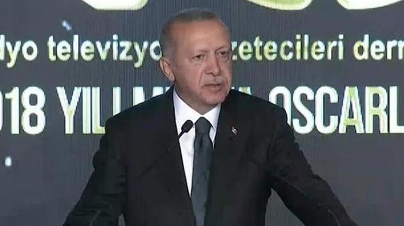 Erdoğan: Gerçeği bilmek doğru bilgiye ulaşmak her insanın tabii hakkıdır