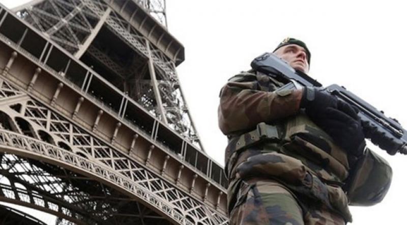 Fransa'da uygulanan OHAL 24 Temmuz'a kadar uzatıldı