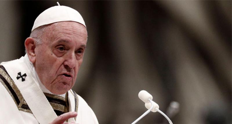 Papa Francis, eşcinsel evlilikleri onayladı: Onlar da aile kurma hakkına sahiptir