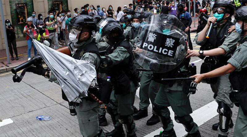 Hong Kong'da Protestolar Yeniden Başladı