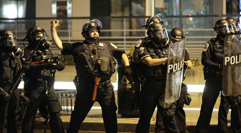 Seattle'da polisin biber gazı yetkisi elinden alındı