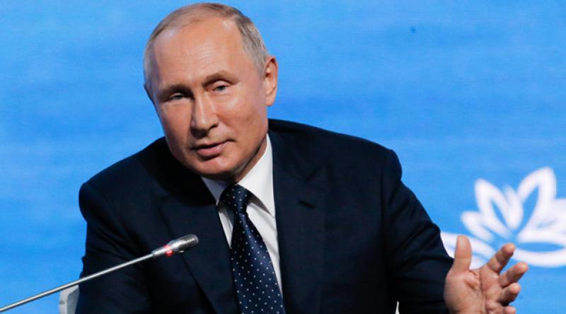Putin'e ömür boyu dokunulmazlık verecek tasarı, ilk oylamayı geçti