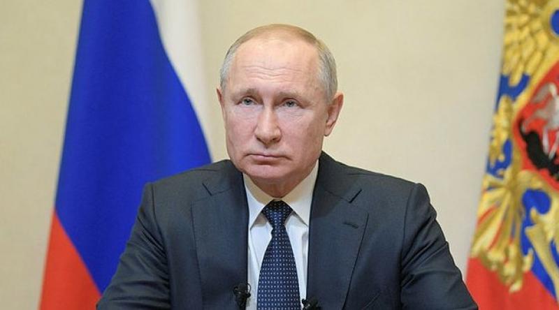 Putin, hükümete acil durum uygulama yetkisi verdi