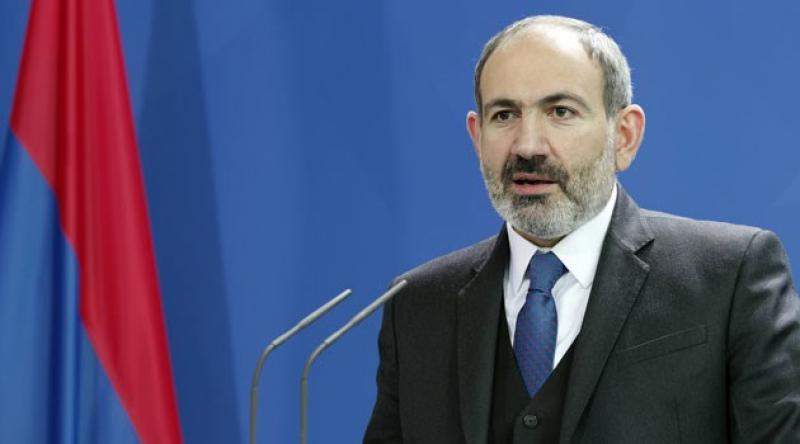 Ermenistan Cumhurbaşkanı, hükümetin istifa etmesini istedi