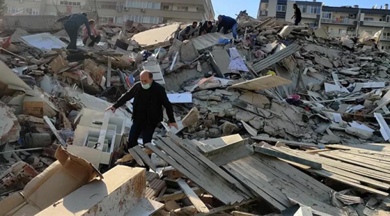 AFAD: İzmir'de yaşanan depremde ilk belirlemelere göre 4 kişi hayatını kaybetti