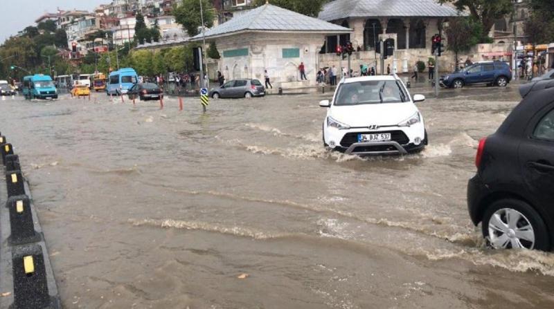 Meteoroloji'den İstanbul'a kuvvetli yağış uyarısı