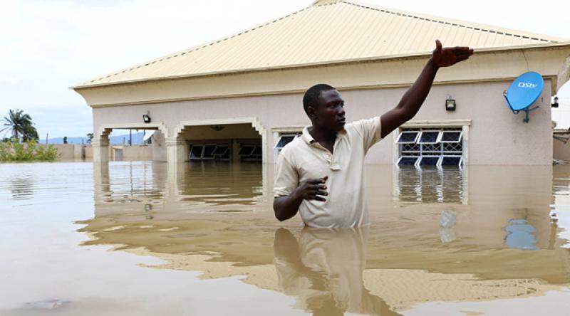 Nijerya'da sel nedeniyle 40 bin kişi yerinden oldu