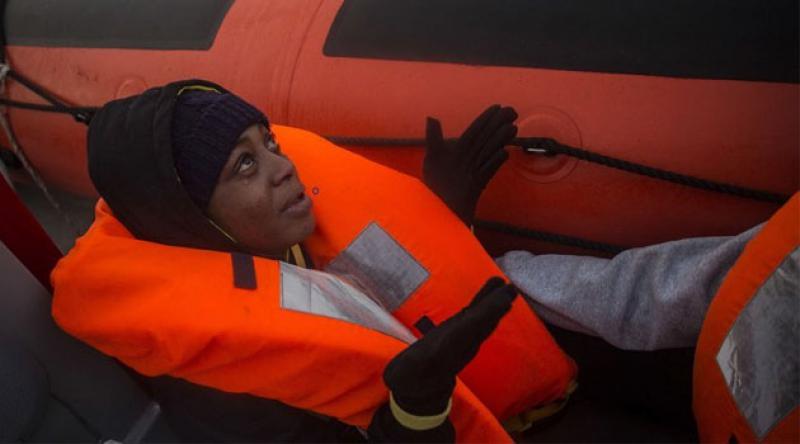 Senegal'de düzensiz göçmenleri taşıyan tekne battı: 20 ölü!