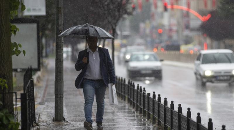 Meteoroloji'den İstanbul için şiddetli yağış uyarısı