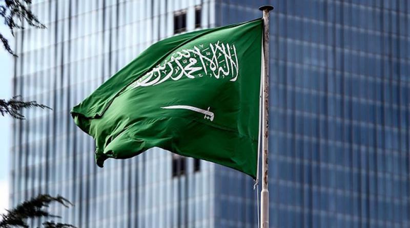 Suudi Arabistan'ın Kızıldeniz kıyısındaki petrol tankerine bombalı saldırı düzenlendi