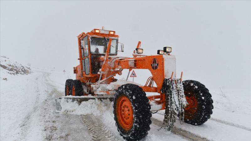 Tunceli'de kar nedeniyle 58 köy yolu ulaşıma kapandı