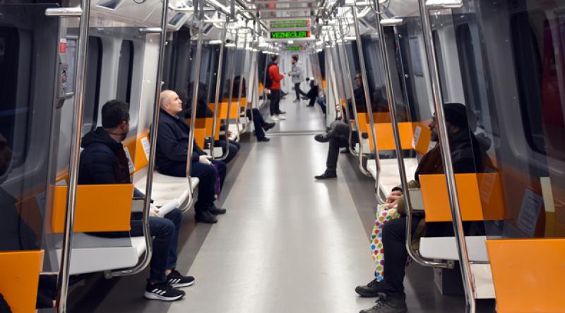 Sokağa çıkma yasağı sırasında İstanbul'da toplu taşıma nasıl olacak?