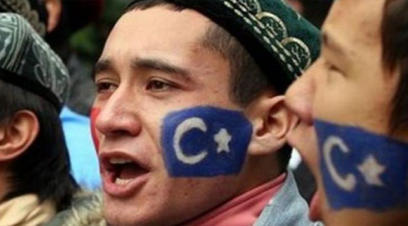 Çin, Uygur Türkleri yasa tasarısı nedeniyle ABD'ye tepki gösterdi