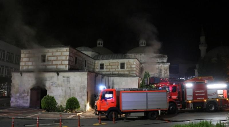 Kırklareli'nde tarihi çarşıda yangın