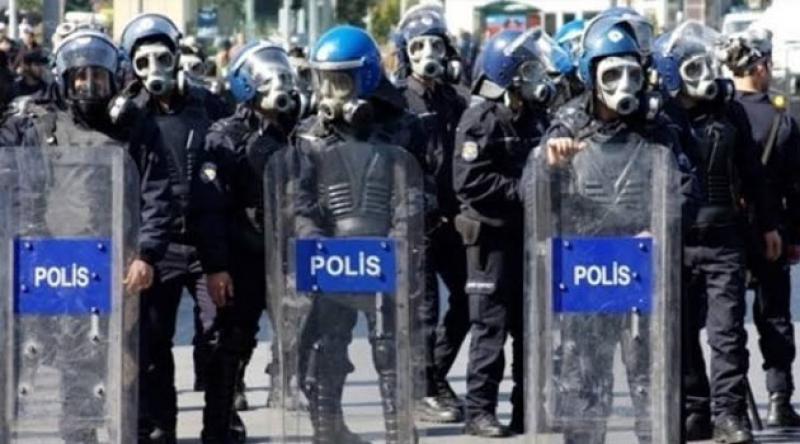 Adana'da gösteri ve yürüyüşlere 15 gün yasak