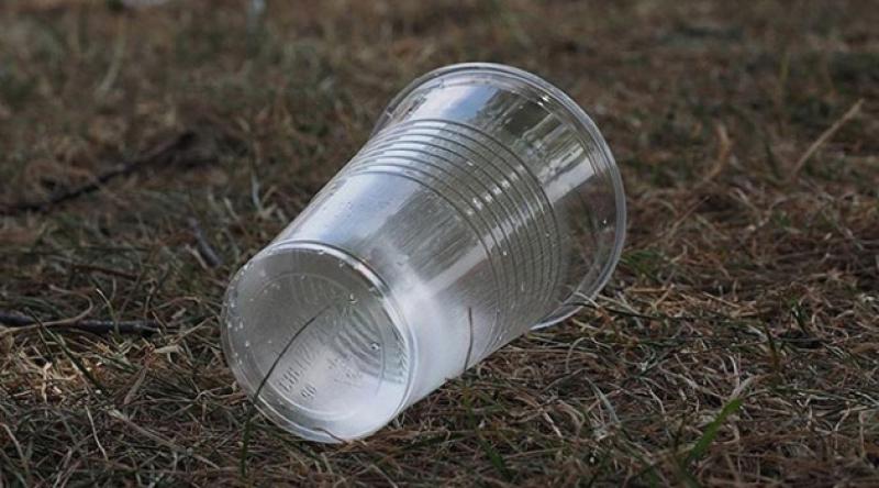 Kanada'da tek kullanımlık plastik malzemeler yasaklandı