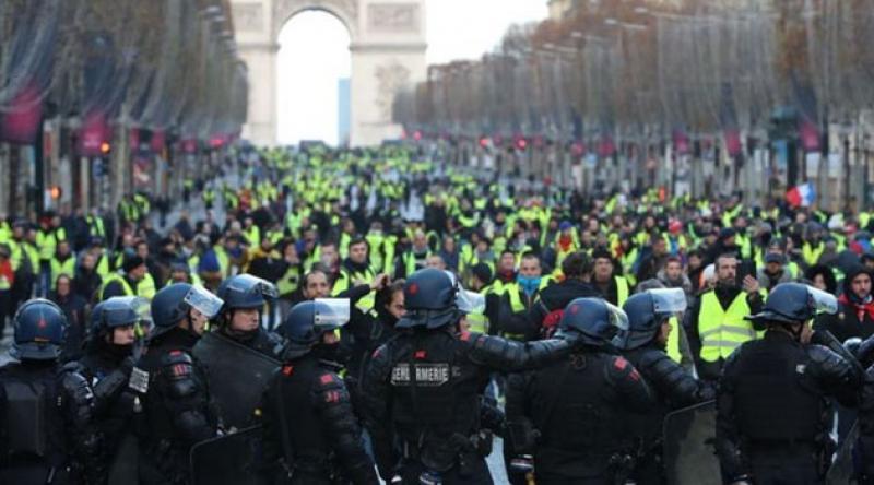 Fransa'da sarı yelekliler 49. haftayı geride bıraktı