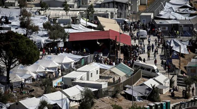 Yunanistan'da ilk defa bir göçmen kampı karantinaya alındı