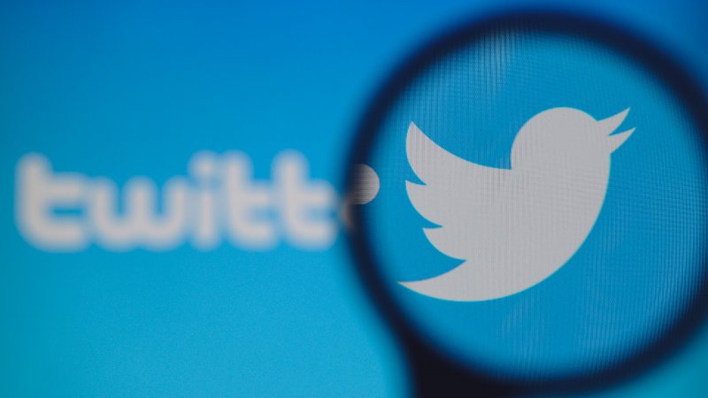 Twitter, "Qanon komplo teorisi" paylaşan 70 bin hesabı askıya aldı