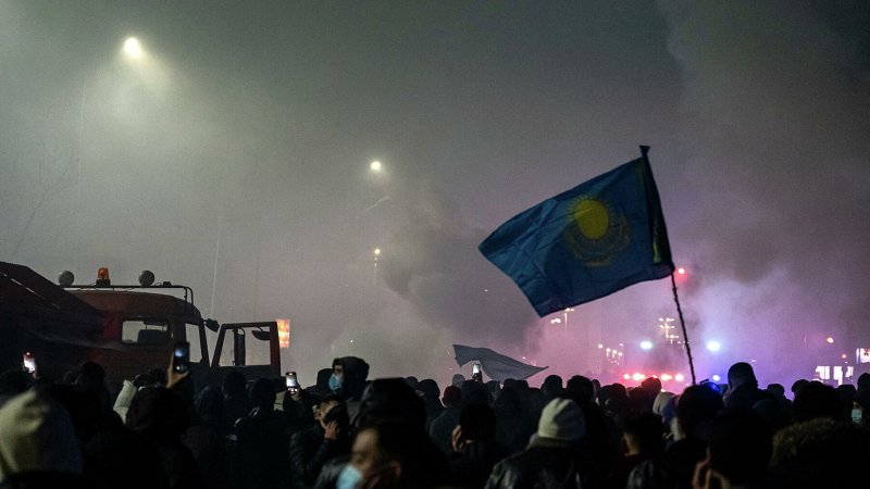 Kazakistan'daki eylemlerde gözaltı sayısı 10 bine yaklaştı