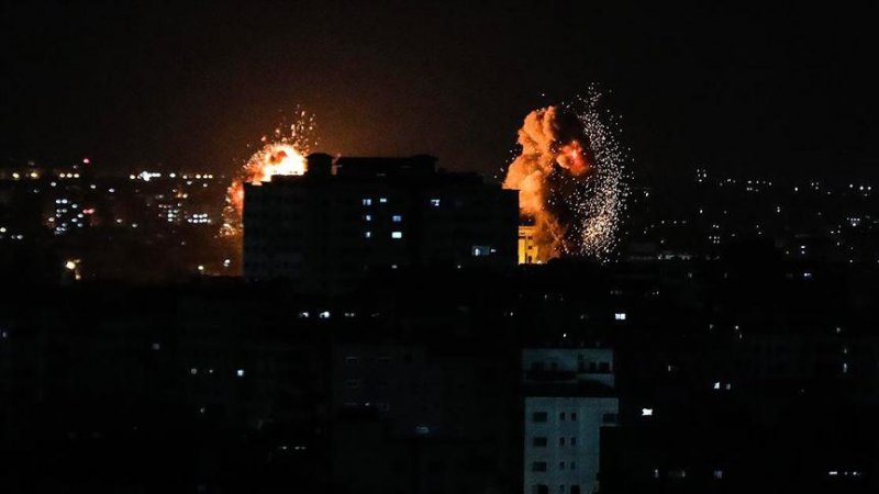 Siyonist İsrail yine Gazze'ye saldırdı!