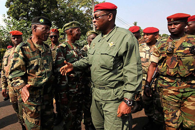 Ordunun darbe yaptığı Gine'de sivil yönetime geçiş 3 yıl sürecek