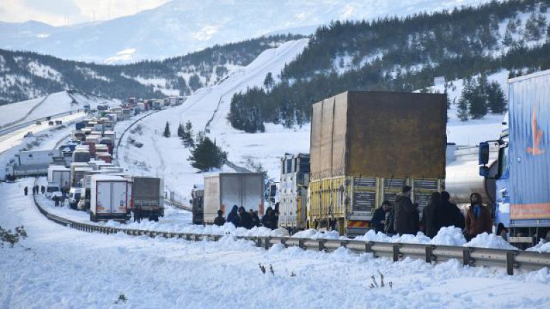 Tarsus-Adana-Gaziantep (TAG) Otoyolu yeniden ulaşıma kapandı