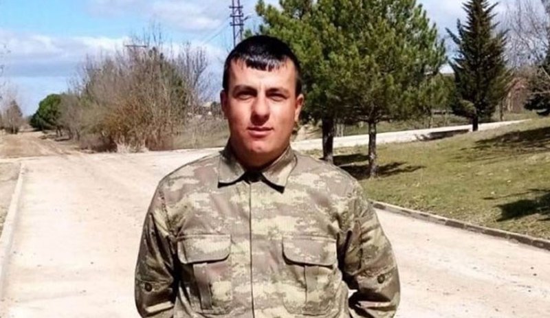İntihar ettiği iddia edilen askerin babası: Otopsi raporu işkenceyle öldürüldüğünün kanıtı