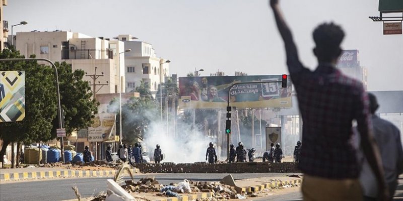 Sudanlıların sivil yönetim talepleri sürüyor