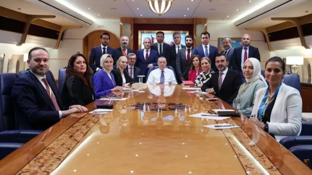 Erdoğan'ın Birleşik Arap Emirlikleri ziyareti dönüşünde gazetecilerle söyleşisi