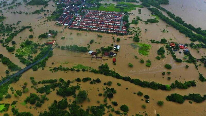 Brezilya'da aşırı yağış: İki baraj taştı, 72 kentte acil durum ilan edildi