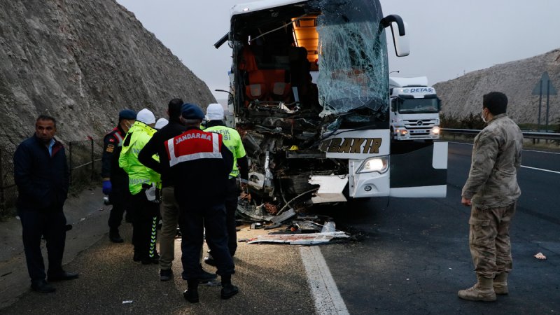 Şanlıurfa'da feci kaza: Çok sayıda ölü ve yaralı var