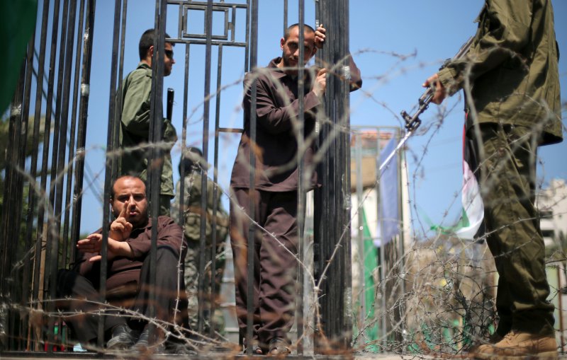 Terörist İsrail Cezaevlerindeki Müebbet Hapis Mahkumu Filistinli Sayısı 547’ye Yükseldi