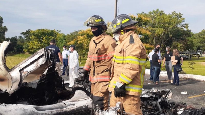 Paraguay'da askeri uçak düştü: 7 ölü, 1 yaralı