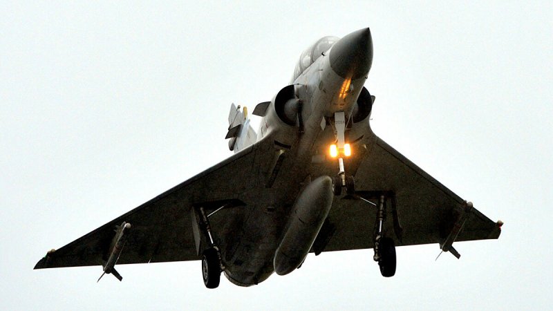Mali'de Fransa'ya ait savaş uçağı düştü