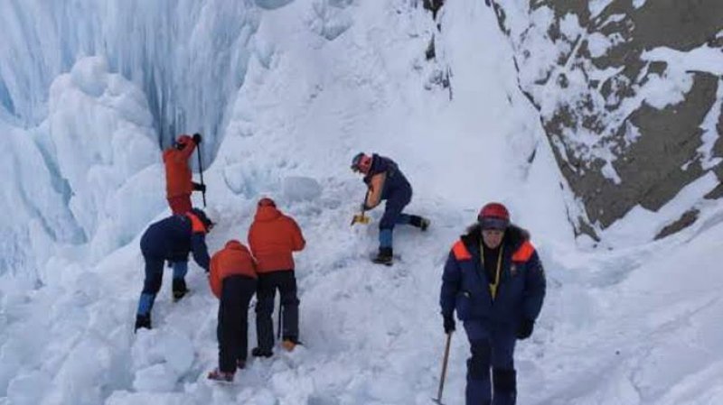 Rusya'da kayak merkezinde çığ düşmesi sonucu 3 kişi öldü