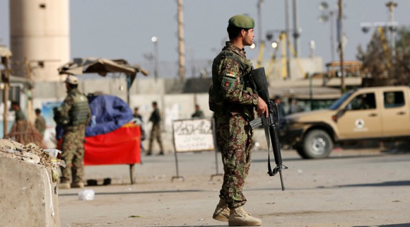Afganistan'da polis merkezi yakınında bombalı saldırı